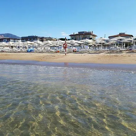 Bed&beach Ferienhaus Scauri (Lazio)