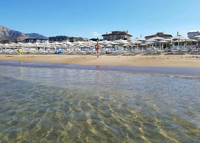 Bed&beach Tatil Evi Scauri (Lazio)